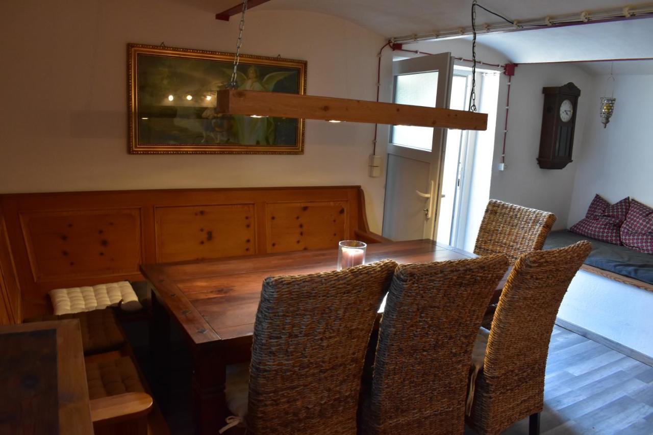 Zimmer Baerbel Forbau Luaran gambar